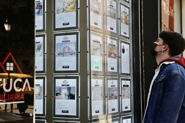 Venta y alquiler de pisos. Sector inmobiliario.￼